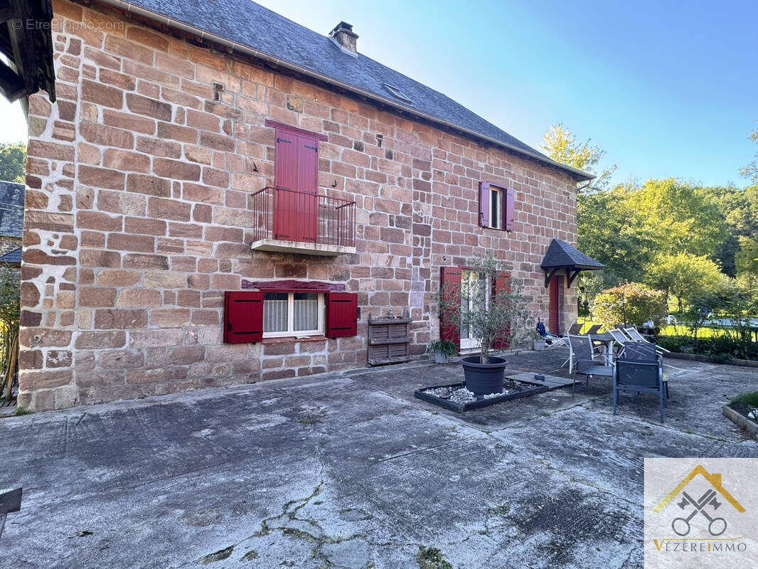 Maison à SAINT-VIANCE
