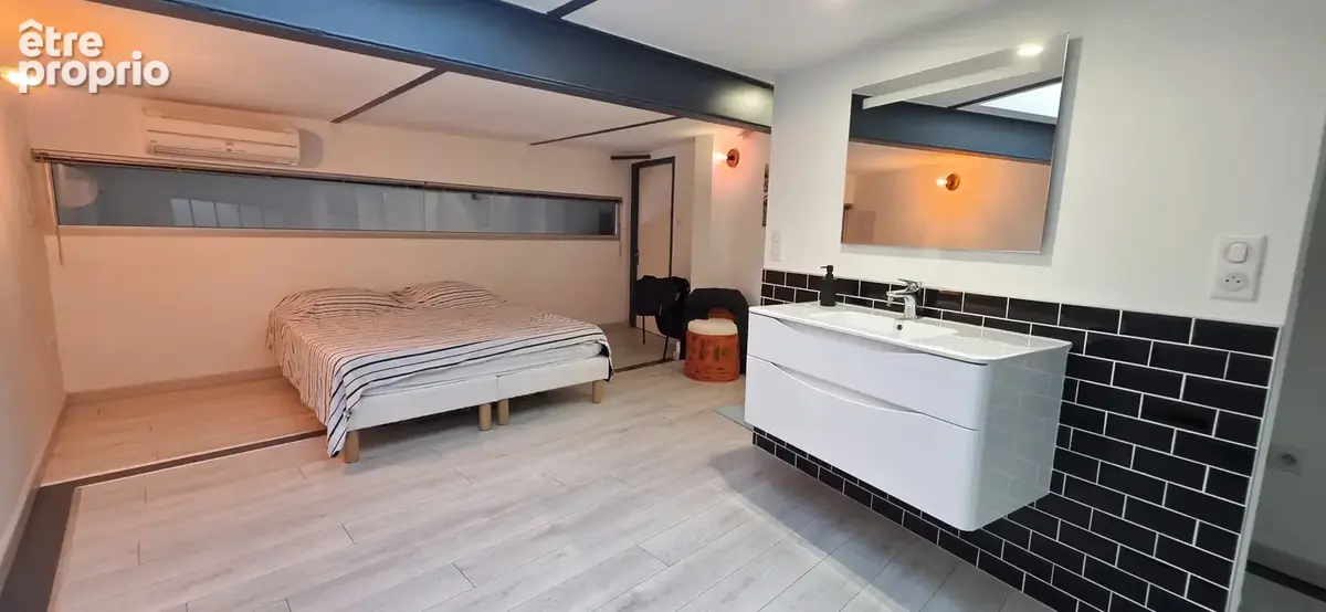 Superbe duplex avec terrasse secteur fac de lettres. - photo 11