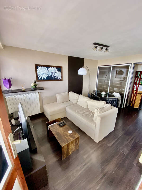 Cannes bas petit juas t2 de 43 m2 terrasse vue mer parking - photo 3