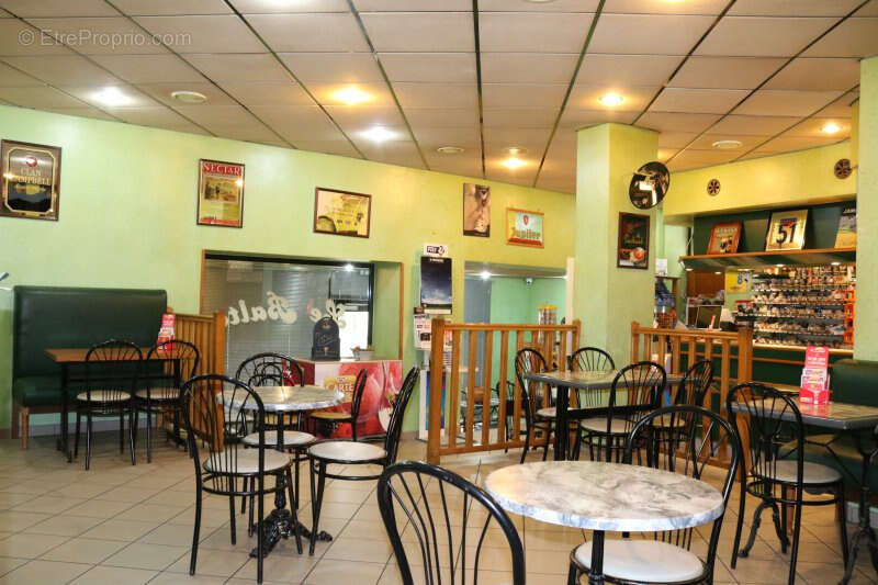 Commerce à TONNERRE