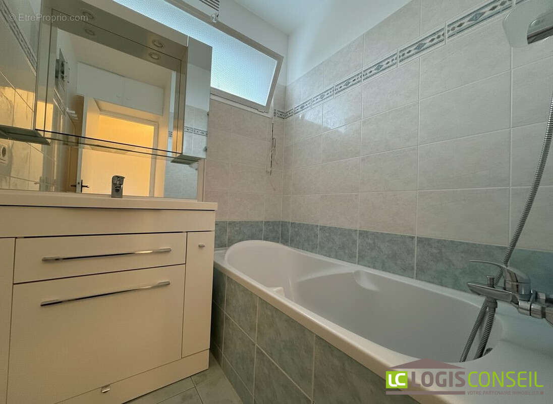 Appartement à CHATILLON