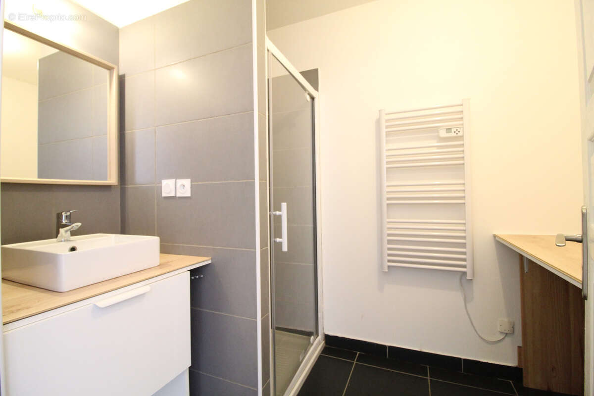 Appartement à SAINT-AFFRIQUE