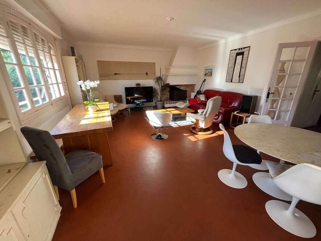Maison 217 m² à Frejus  - photo 4