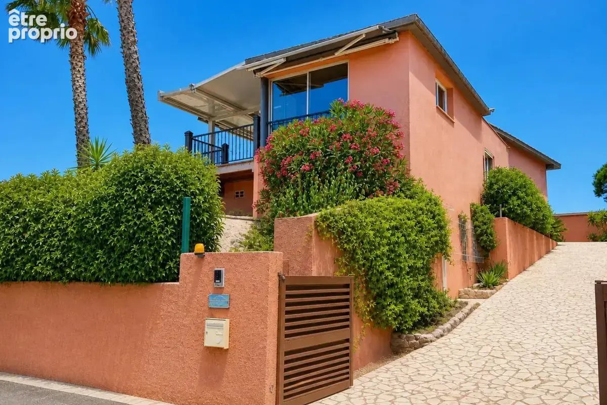 Villa 4 faces – plain-pied – 170 m² – piscine - photo 2