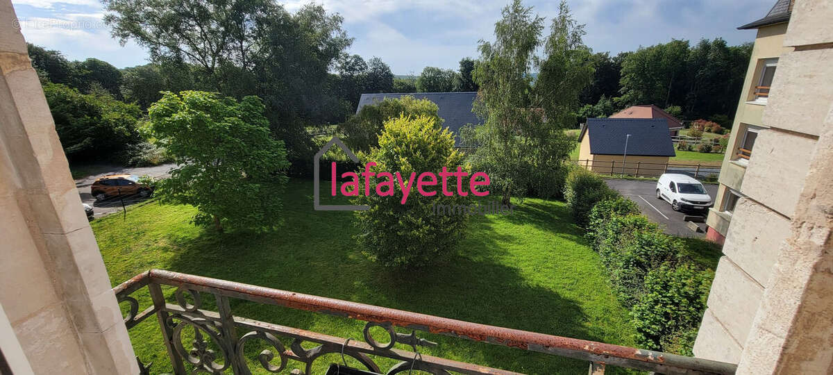 Appartement à GRUCHET-LE-VALASSE