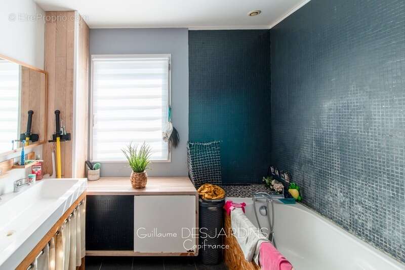 Maison à AUBRY-LE-PANTHOU