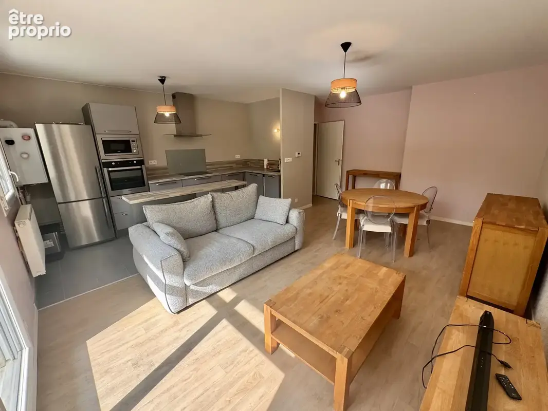 Amiens Sud - T3 72m2 - Ascenseur - Balcon - Stationnement - photo 2