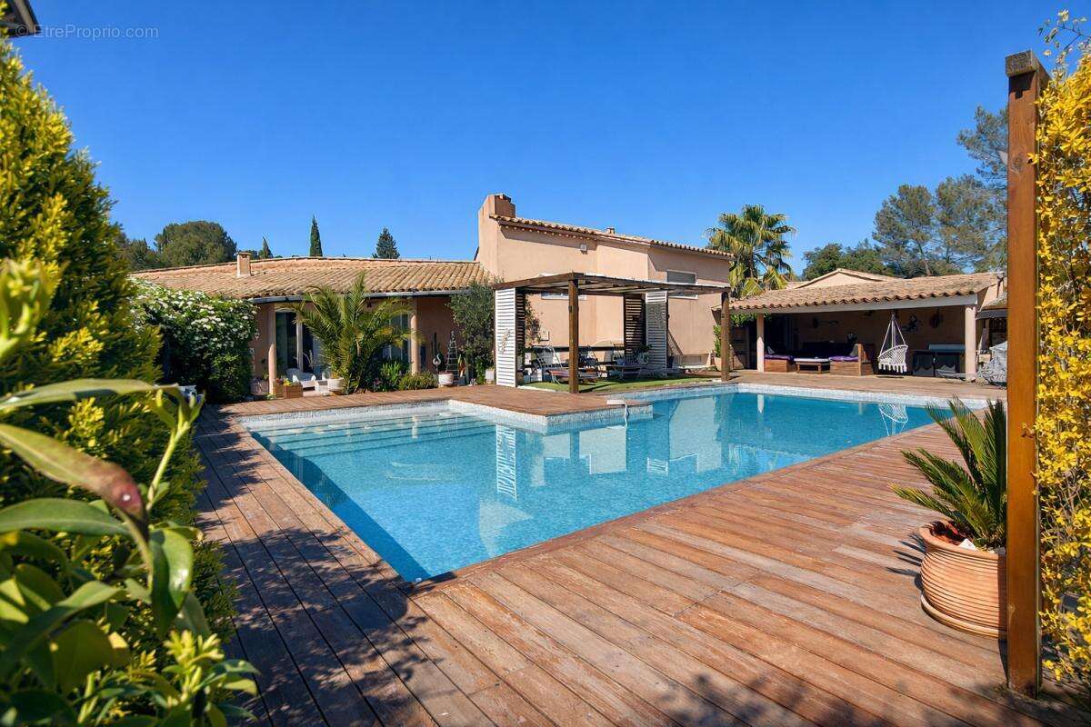 Maison à TRANS-EN-PROVENCE