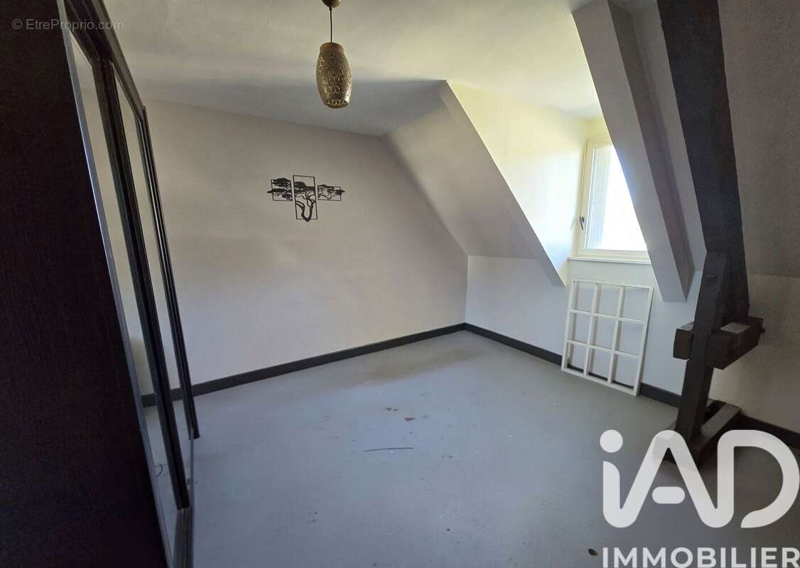 Photo 6 - Maison à YZEURE