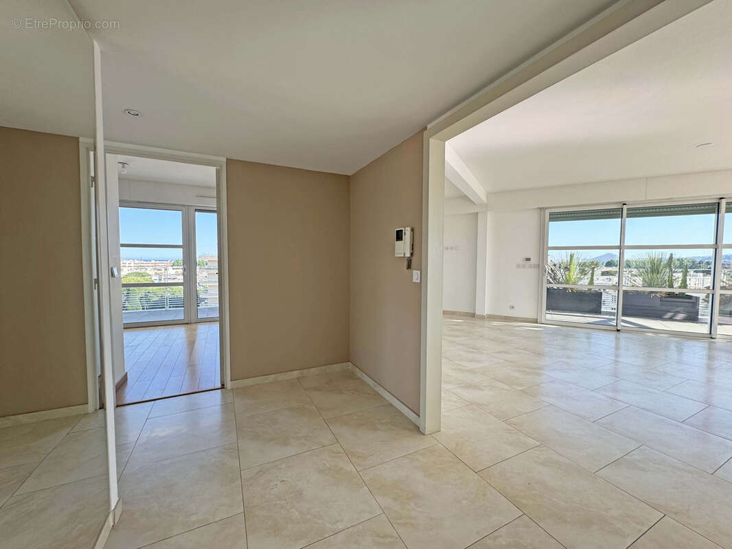 Appartement à CAGNES-SUR-MER