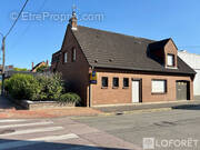 Maison à LA CHAPELLE-D'ARMENTIERES