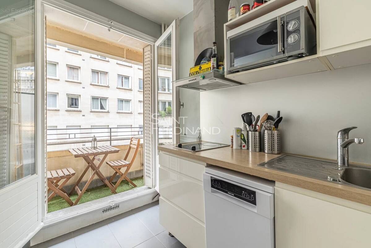 Appartement à PARIS-15E