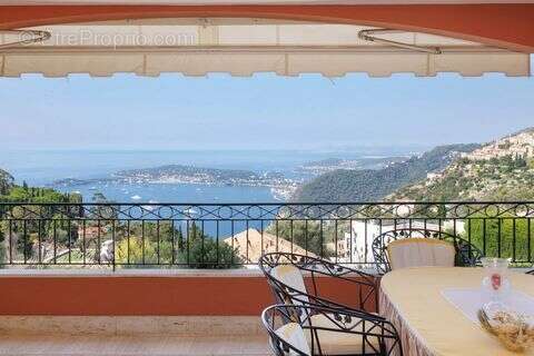 Appartement à EZE
