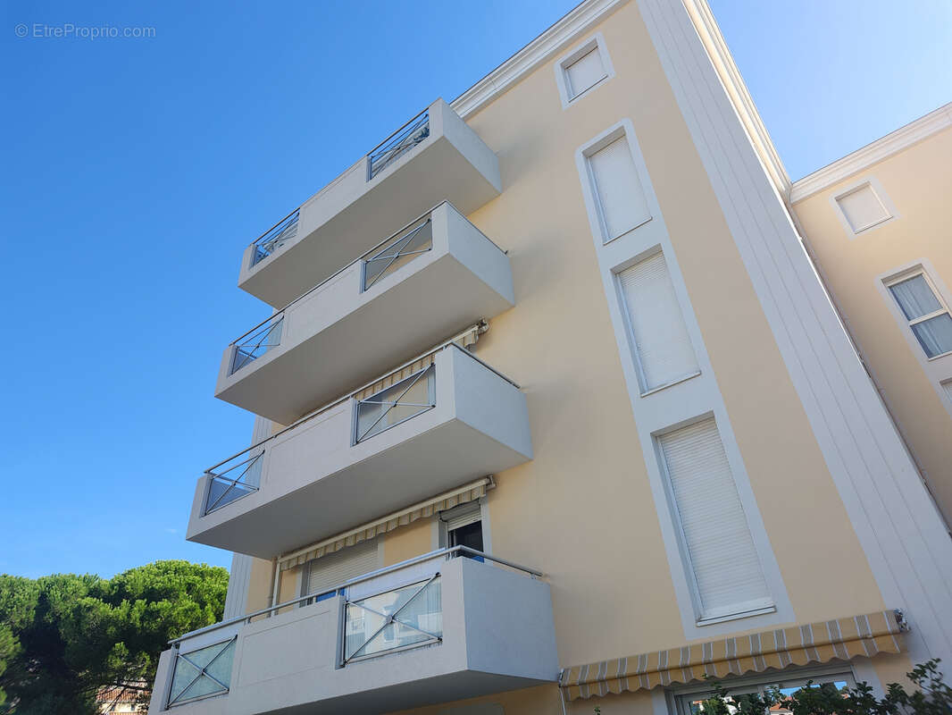 Appartement à HYERES