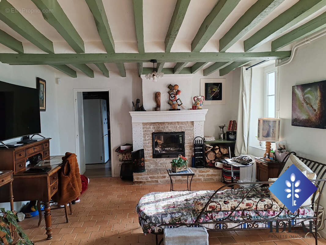 Maison à HECOURT