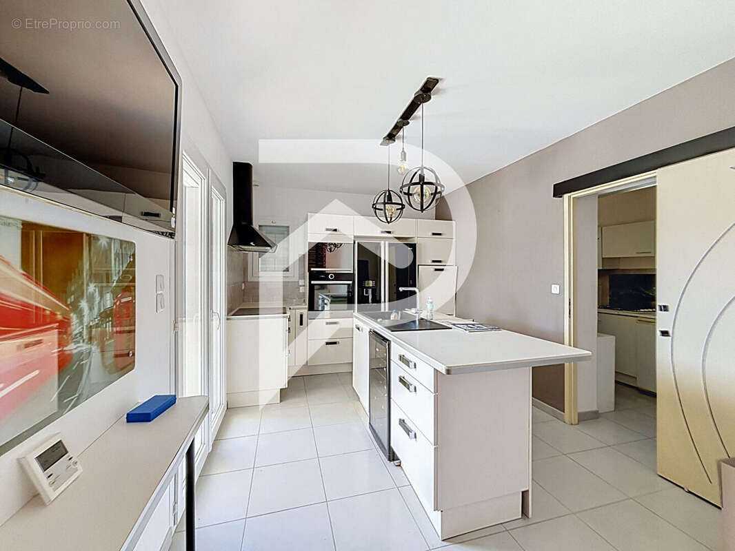 Villa contemporaine 3 faces - piscine - 3 suites parentales - garage - agde - photo 10
