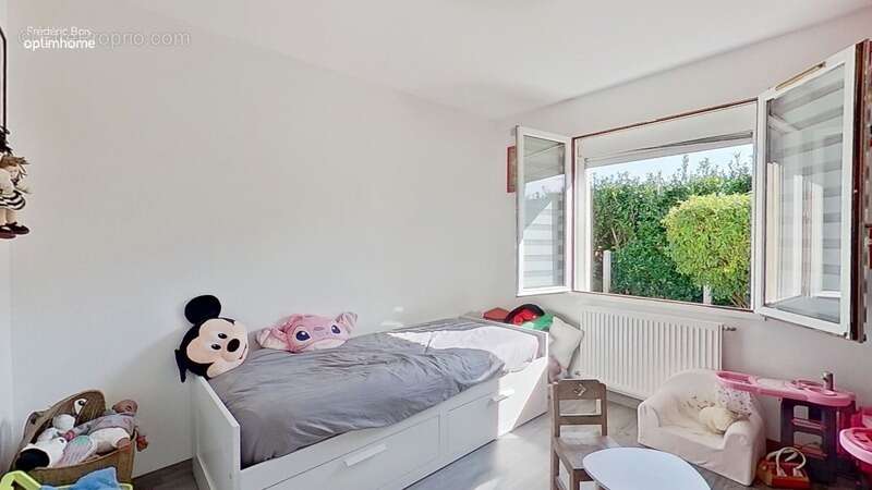 Maison à MONTMERLE-SUR-SAONE