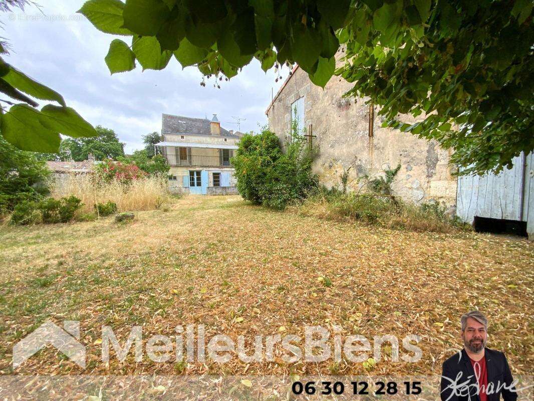 Maison en pierre en plein centre ville de Montendre - photo 18