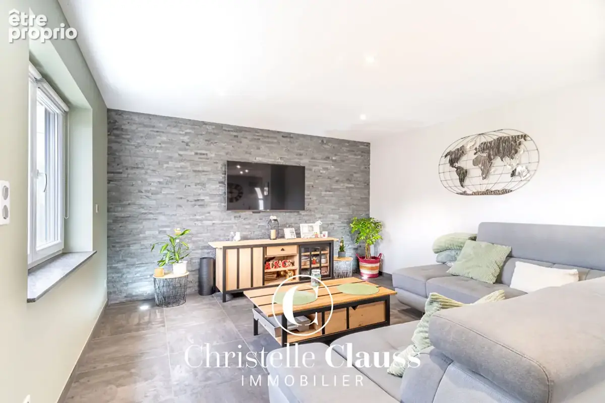 Maison familiale rénovée de 140 m² sur plus de 10 ares de terrain - photo 6