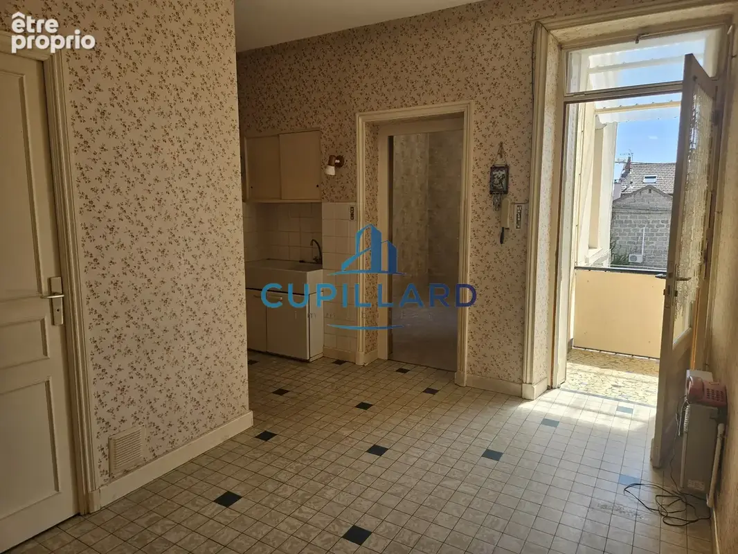 Appartement T2 -  copropriété bien entretenue avec jardin arboré - photo 6