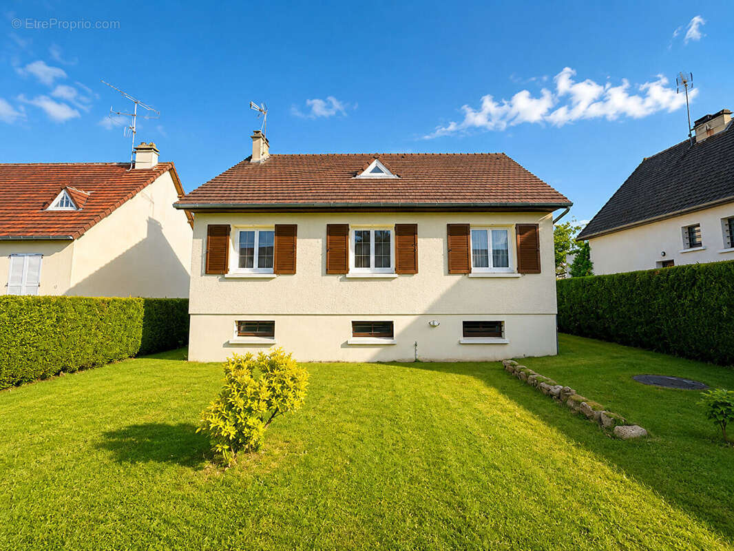 Maison à ORRY-LA-VILLE