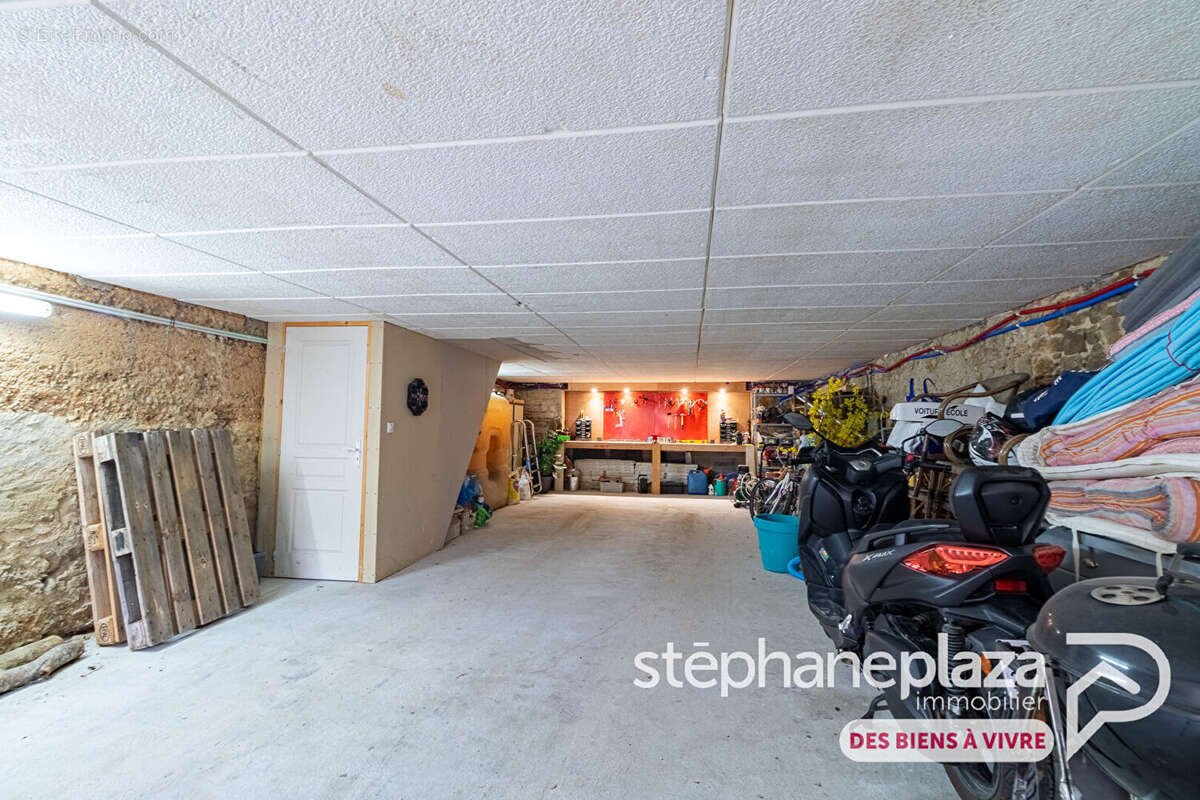 Maison à SAINT-MARTIN-DU-MONT