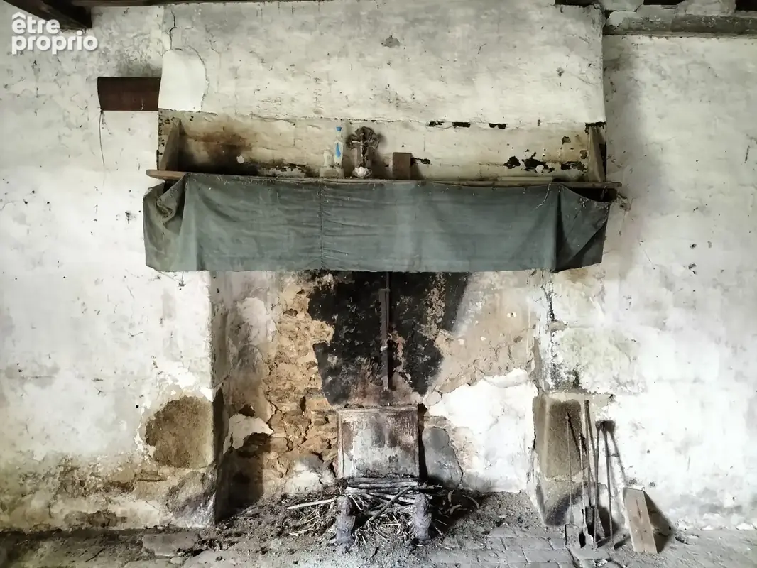 Commune de TRANS, en campagne, une maison en pierres à rénover intégralement. - photo 16