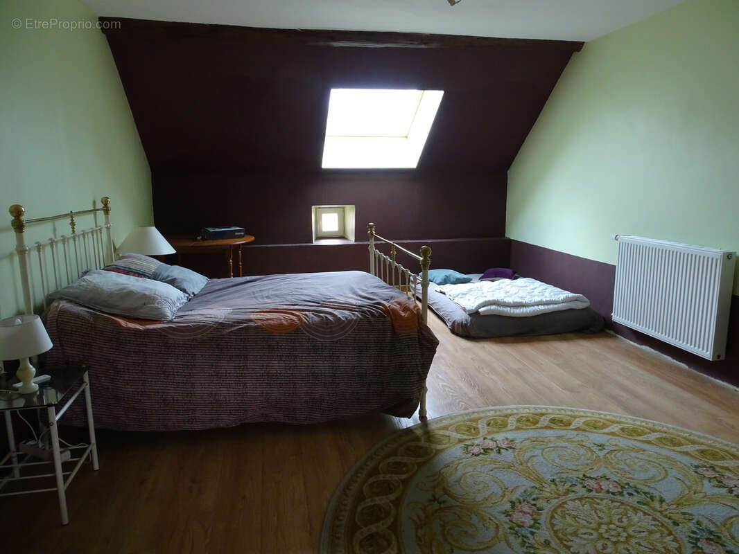 Maison à BAIGNEUX-LES-JUIFS