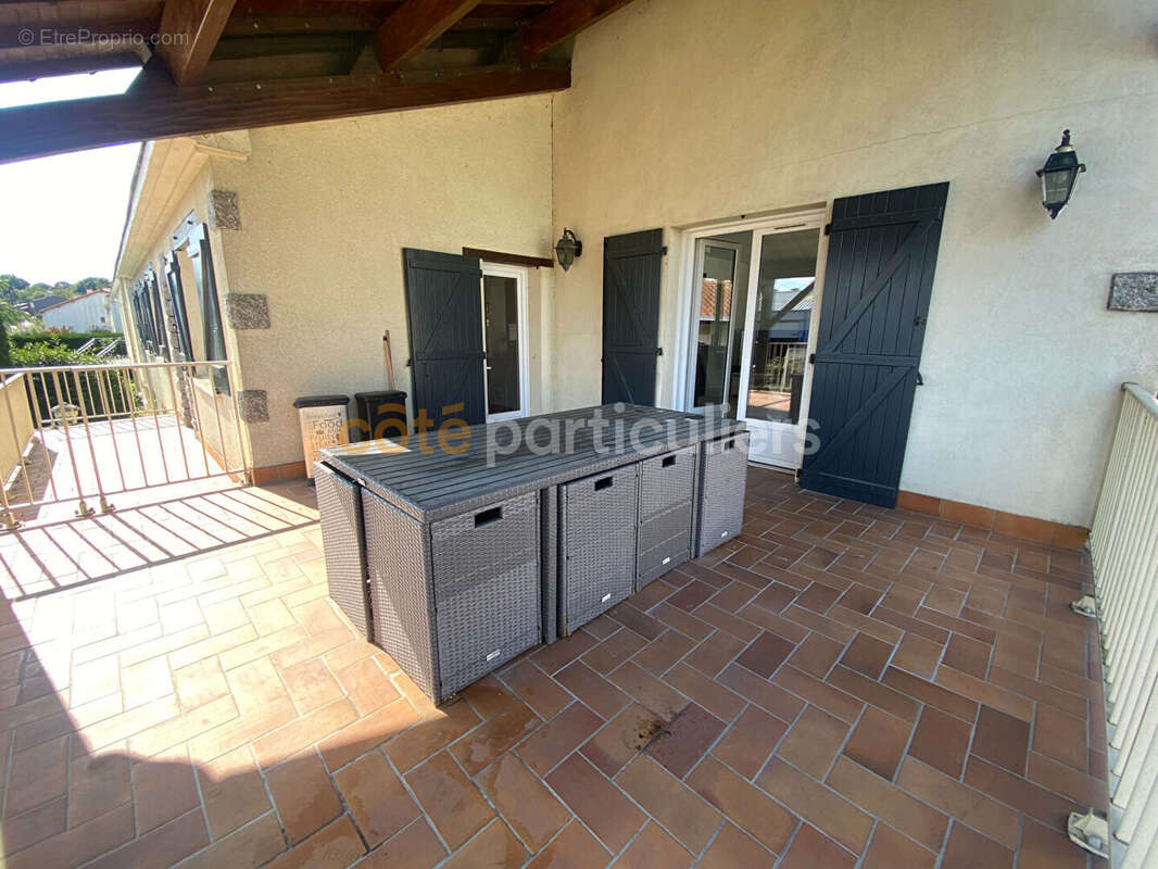 Maison à SAINT-LAURENT-SUR-SEVRE