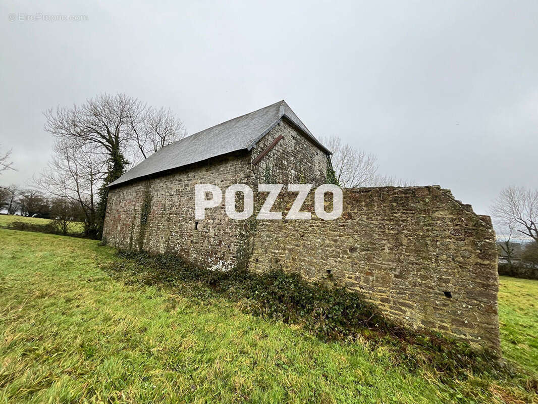 Maison à LE BENY-BOCAGE