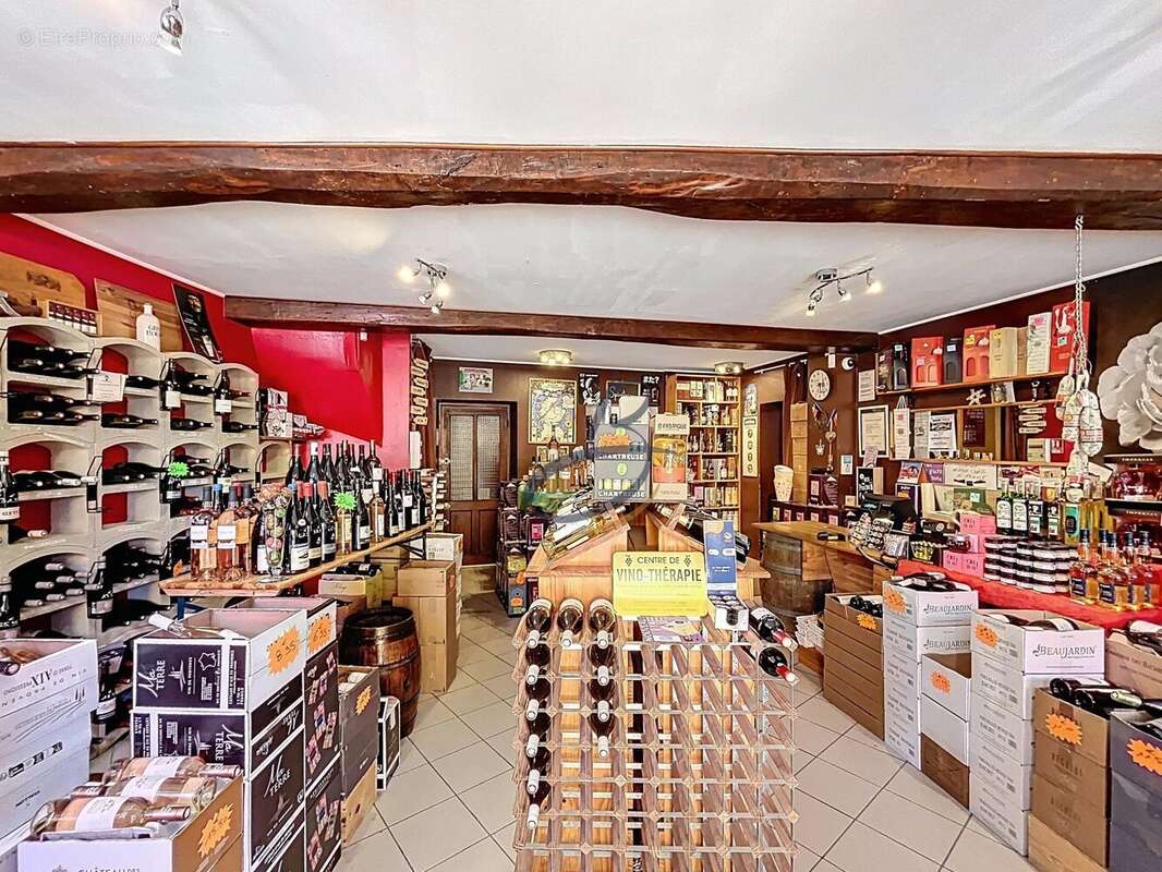 Commerce à L'ISLE-D'ABEAU