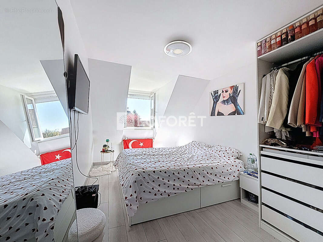 Maison à SAVIGNY-LE-TEMPLE