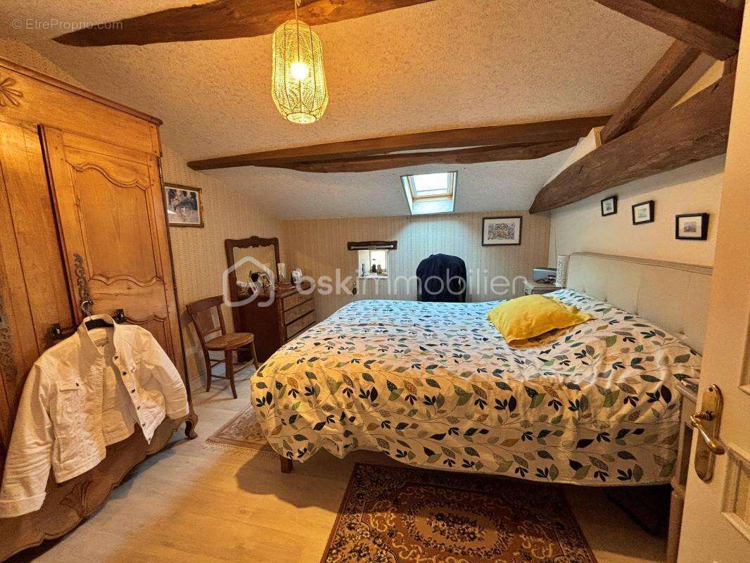 Maison à MARNES