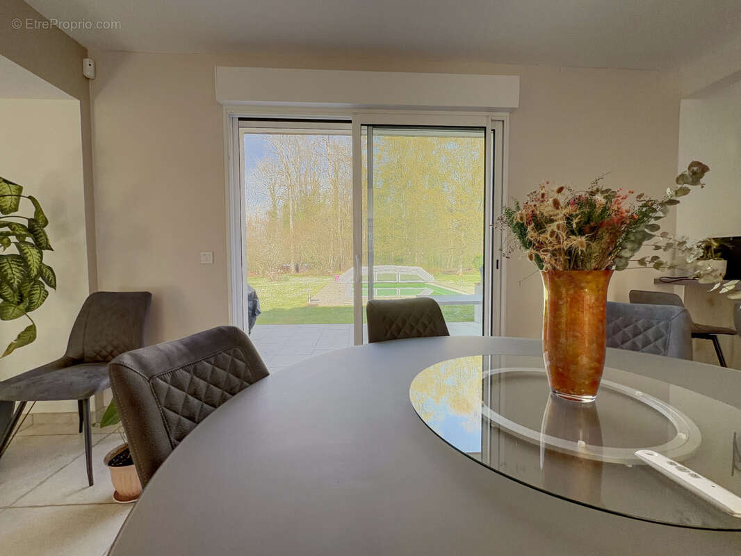 Maison à NOISY-SUR-ECOLE