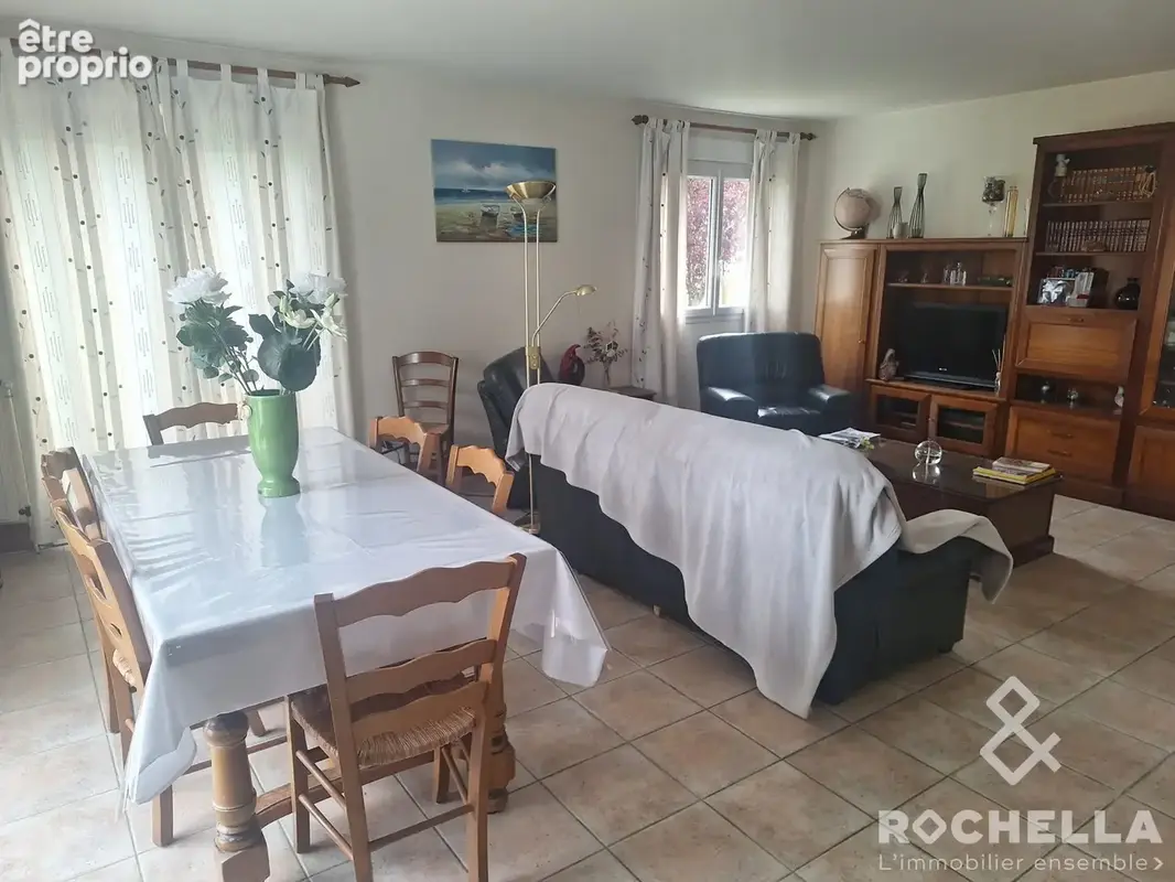 Maison 150 m² à La Jarne  - photo 6