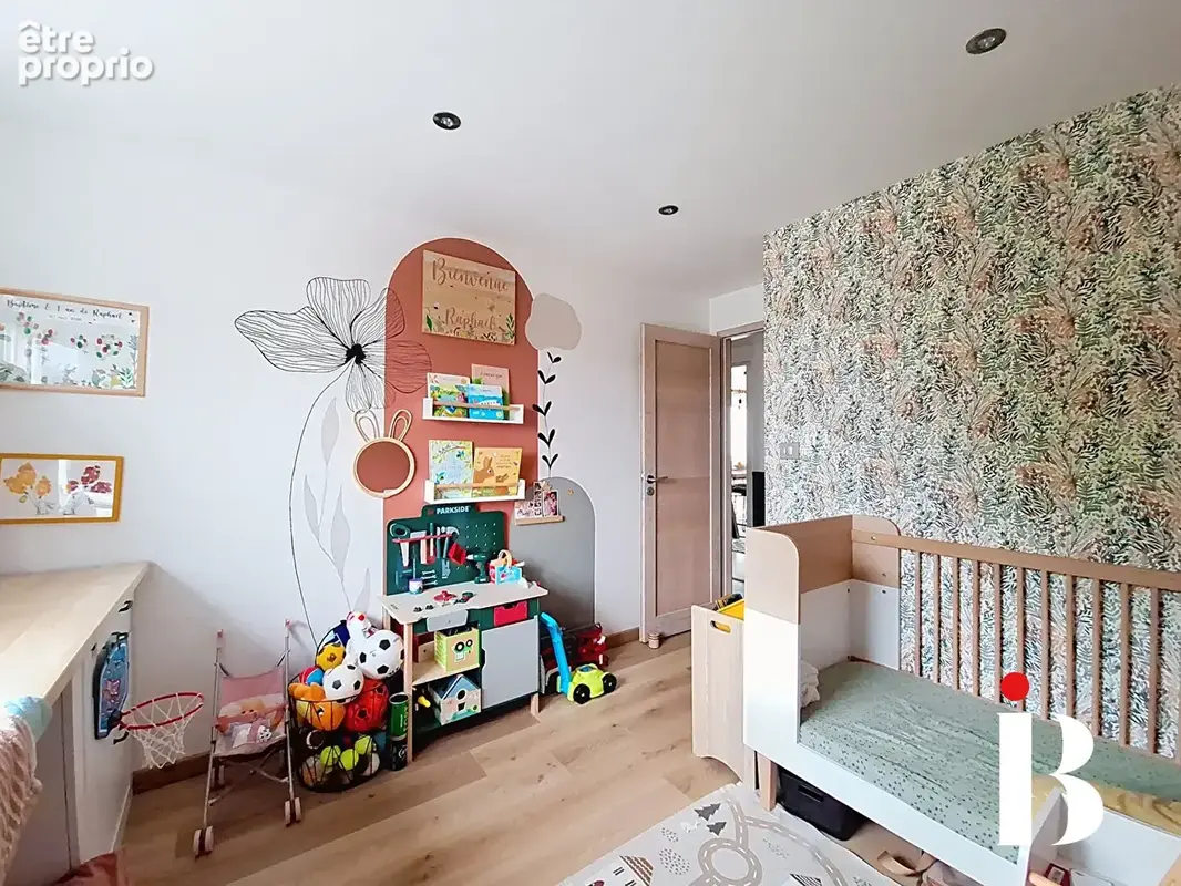 Quartier Longchamp Magnifique appartement rénové avec balcon, cave et parking sécurisé - photo 6