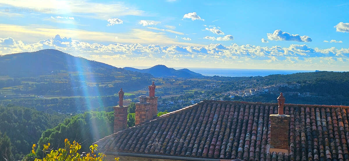 Appartement à LE CASTELLET