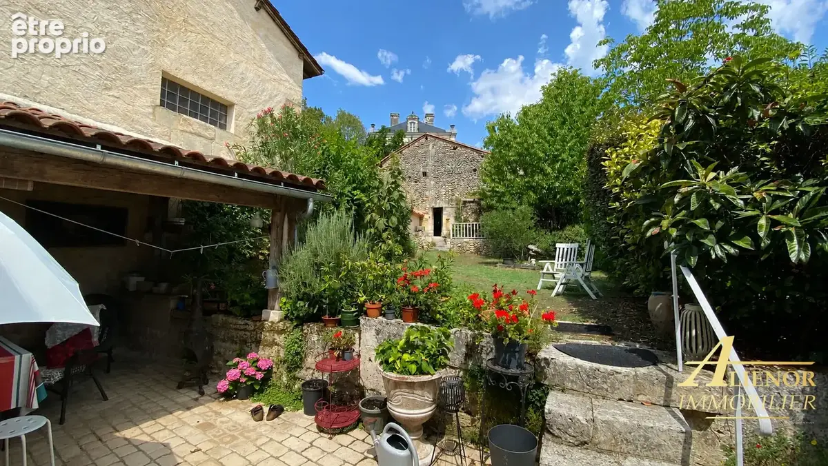 Maison de caractère en pierre avec grange - Bourdeilles 24310 - photo 12