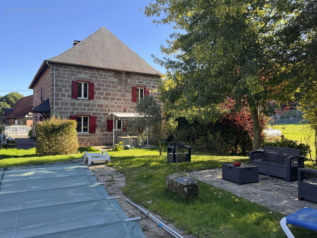 Maison à SAINT-VIANCE