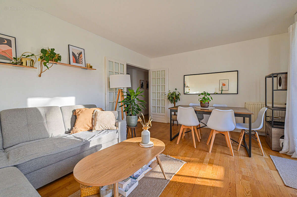 Appartement à CHATILLON