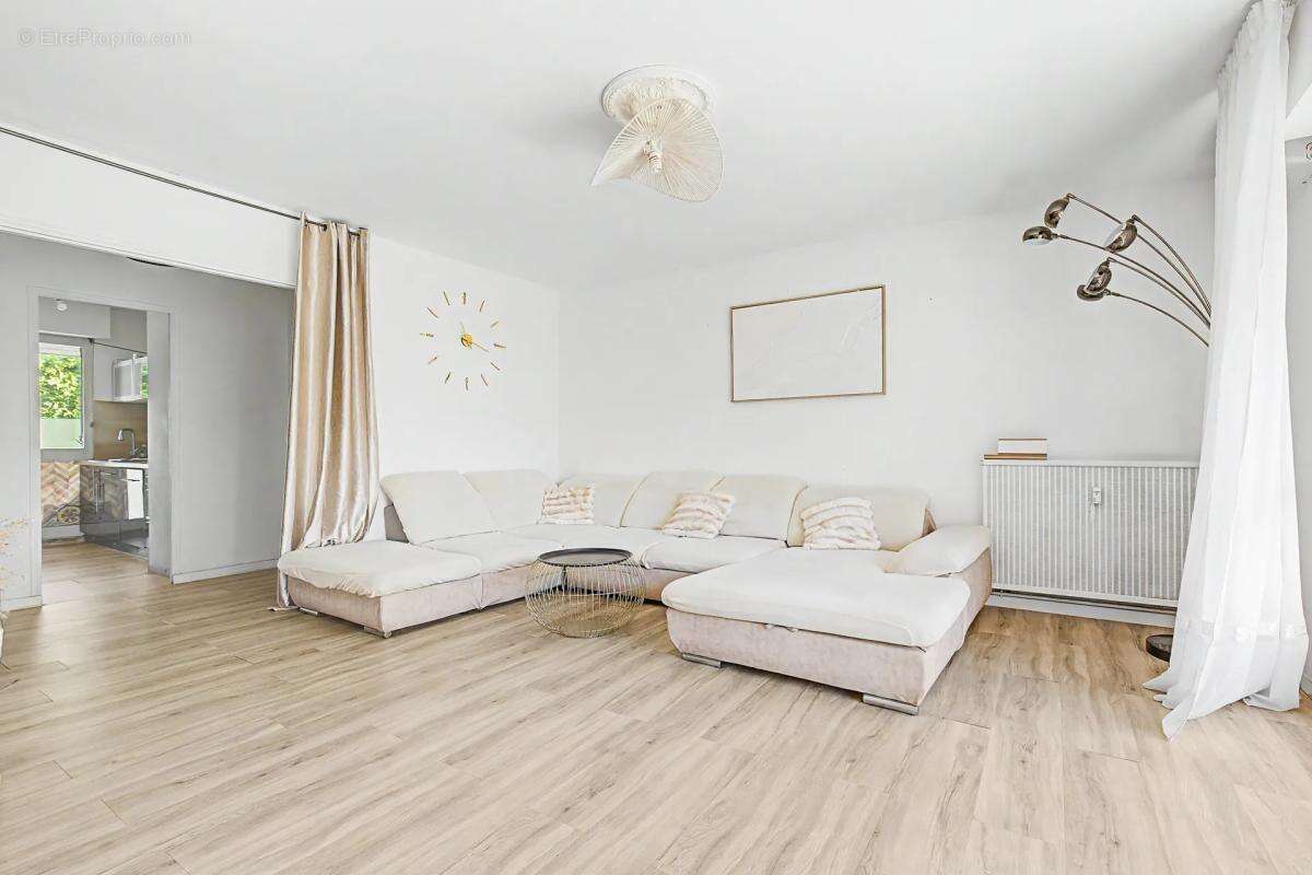 Appartement de 4 pièces de 77 m² à Avignon - photo 4