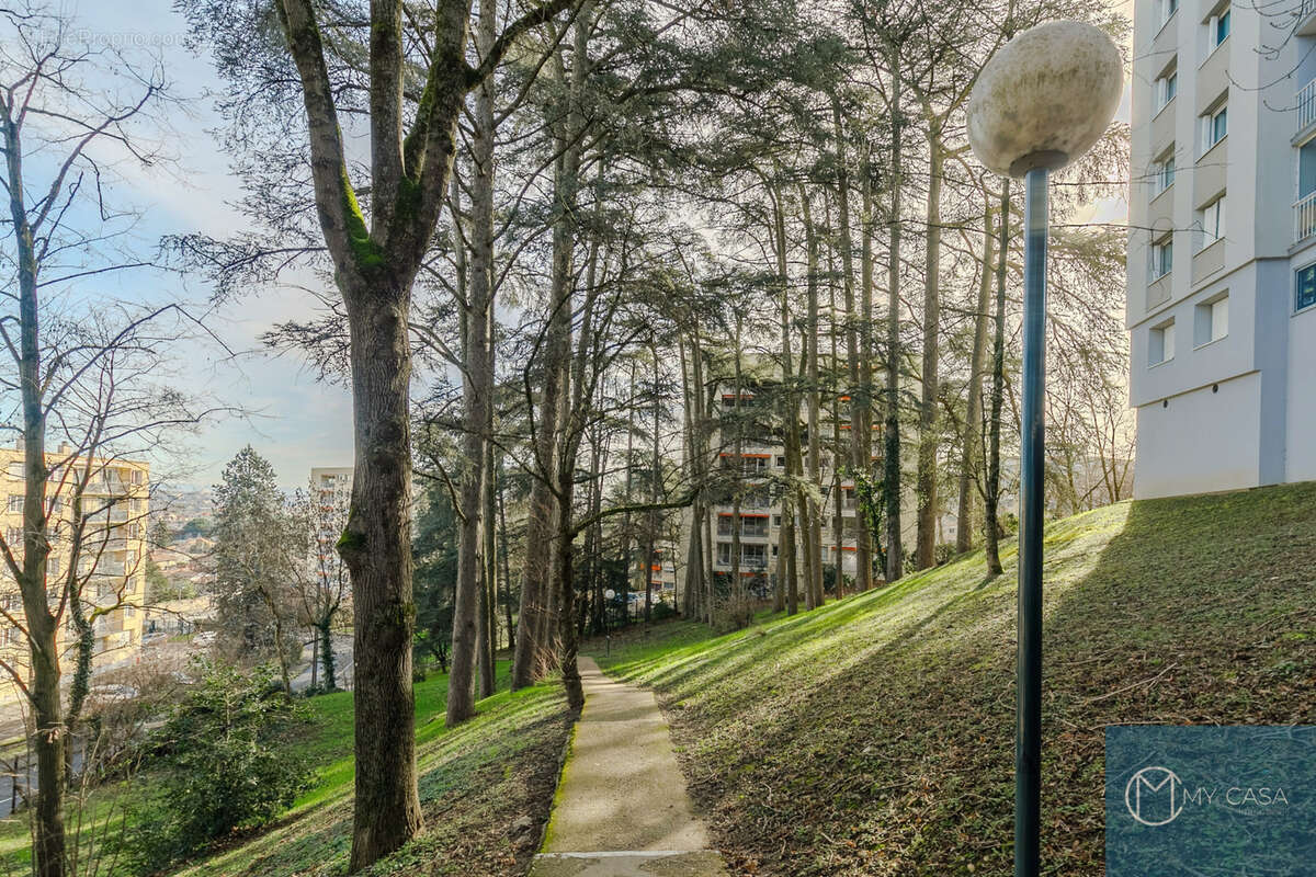 Appartement à OULLINS