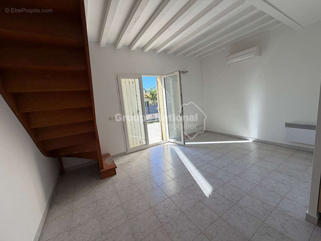 Appartement à CLARENSAC