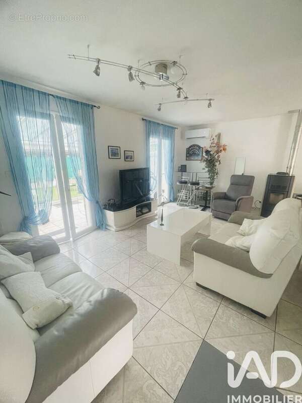 Photo 4 - Maison à SAINT-PRYVE-SAINT-MESMIN