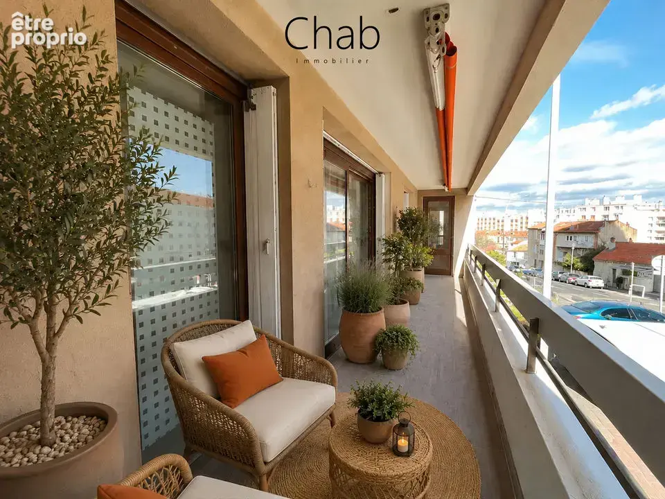 Appartement à MARSEILLE-4E