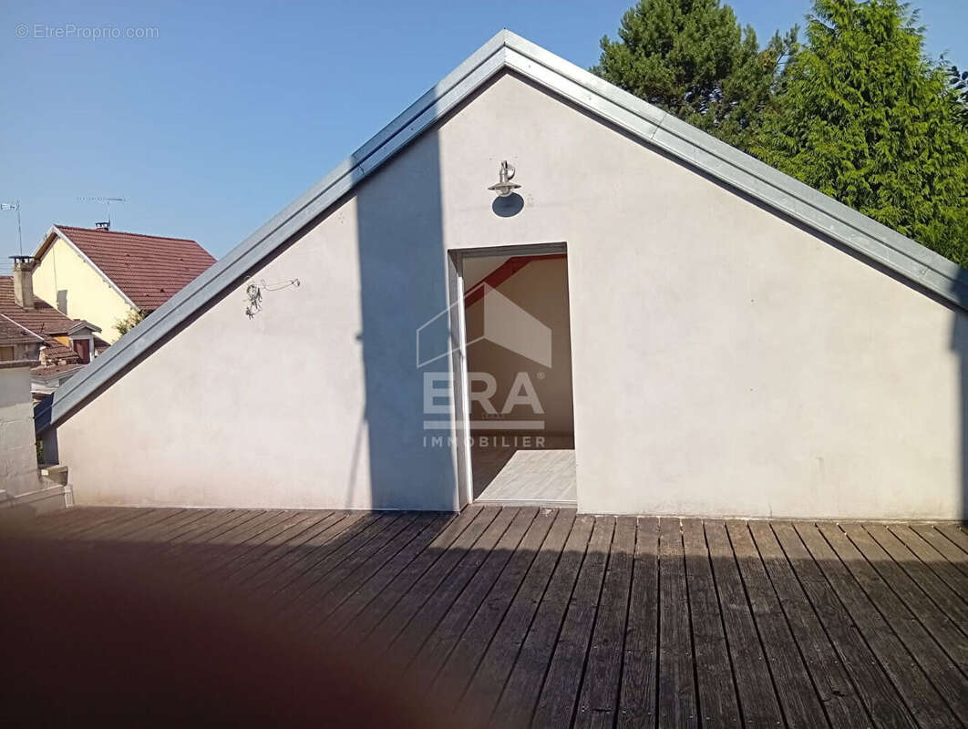 Maison à SAINT-LOUP-SUR-SEMOUSE