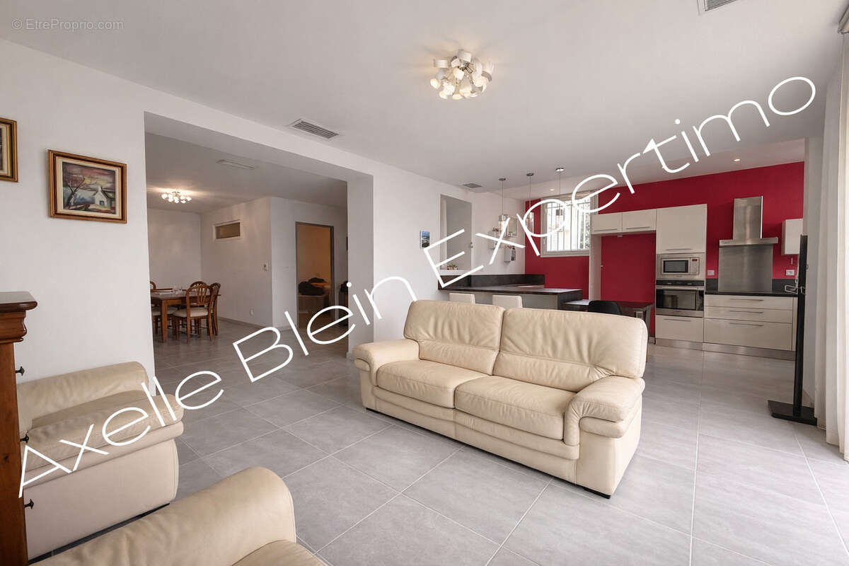 Bien rare à Aubagne   Appartement de caractère 128m2 habitable + chai de 100 m2   potentiel loft / atelier - photo 4