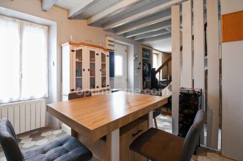 MAISON entièrement rénovée de  91 m² - 5 Pièces - 3 Chambres sur parcelle de 660 m² DROUX (87) - photo 6