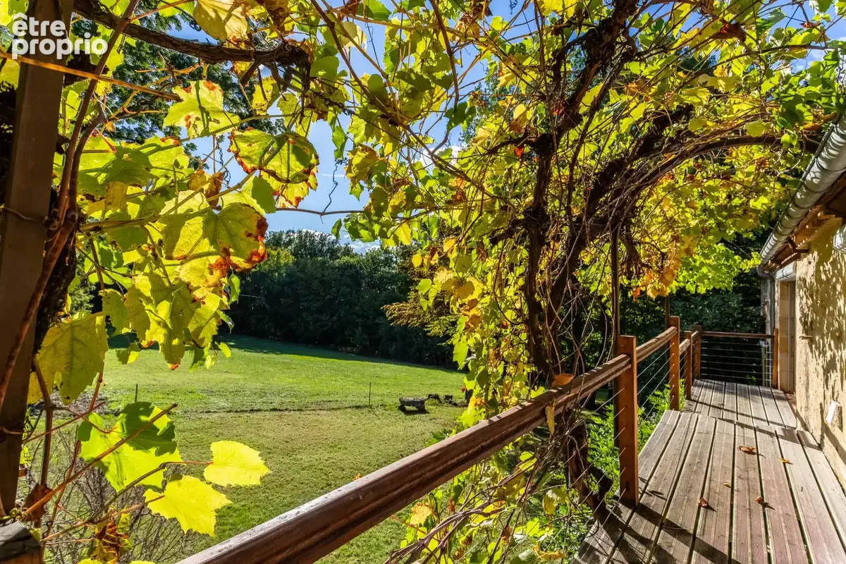Maison de campagne avec piscine et terrain - photo 6