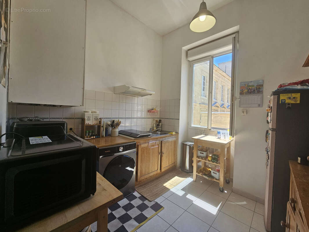 Appartement T3 duplex 47 M2 - Bordeaux PEY BERLAND (rue Castelmoron) - photo 3